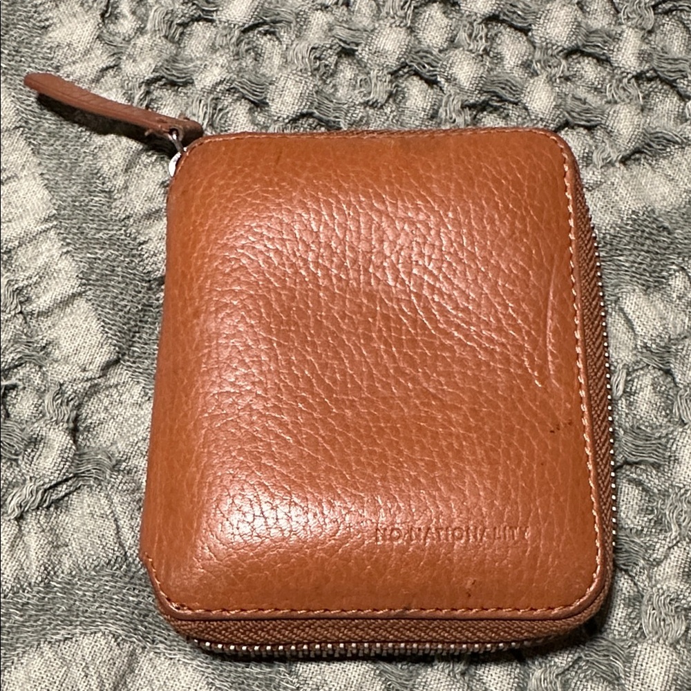 Compact Brown Leather Zip Wallet excellent VTG condition